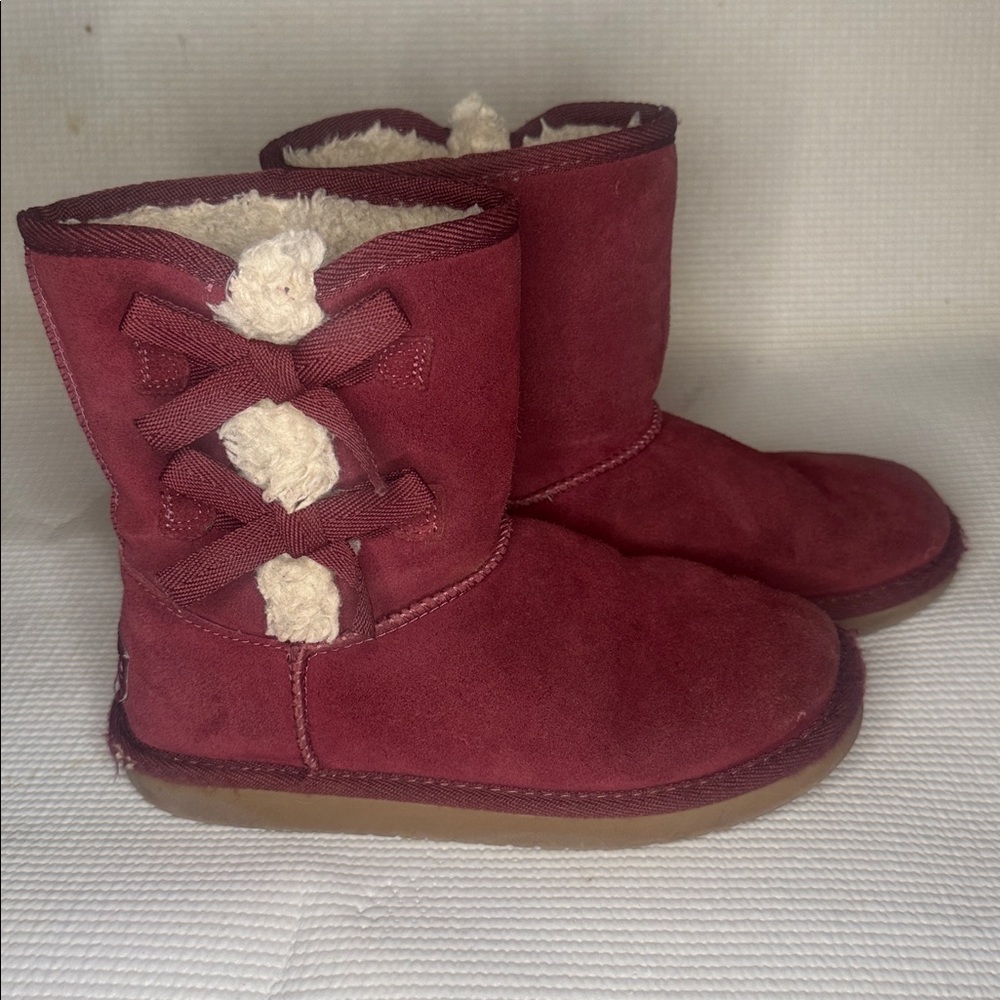 Koolaburra by UGG GIRLS SIZE 3 PULL ON PINK BOOTS  FAUX FUR LINING BOW ACCENTS